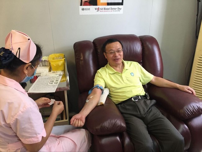 無償獻(xiàn)血，無尚光榮---我院積極組織職工參加無償獻(xiàn)血活動(dòng)(圖4)